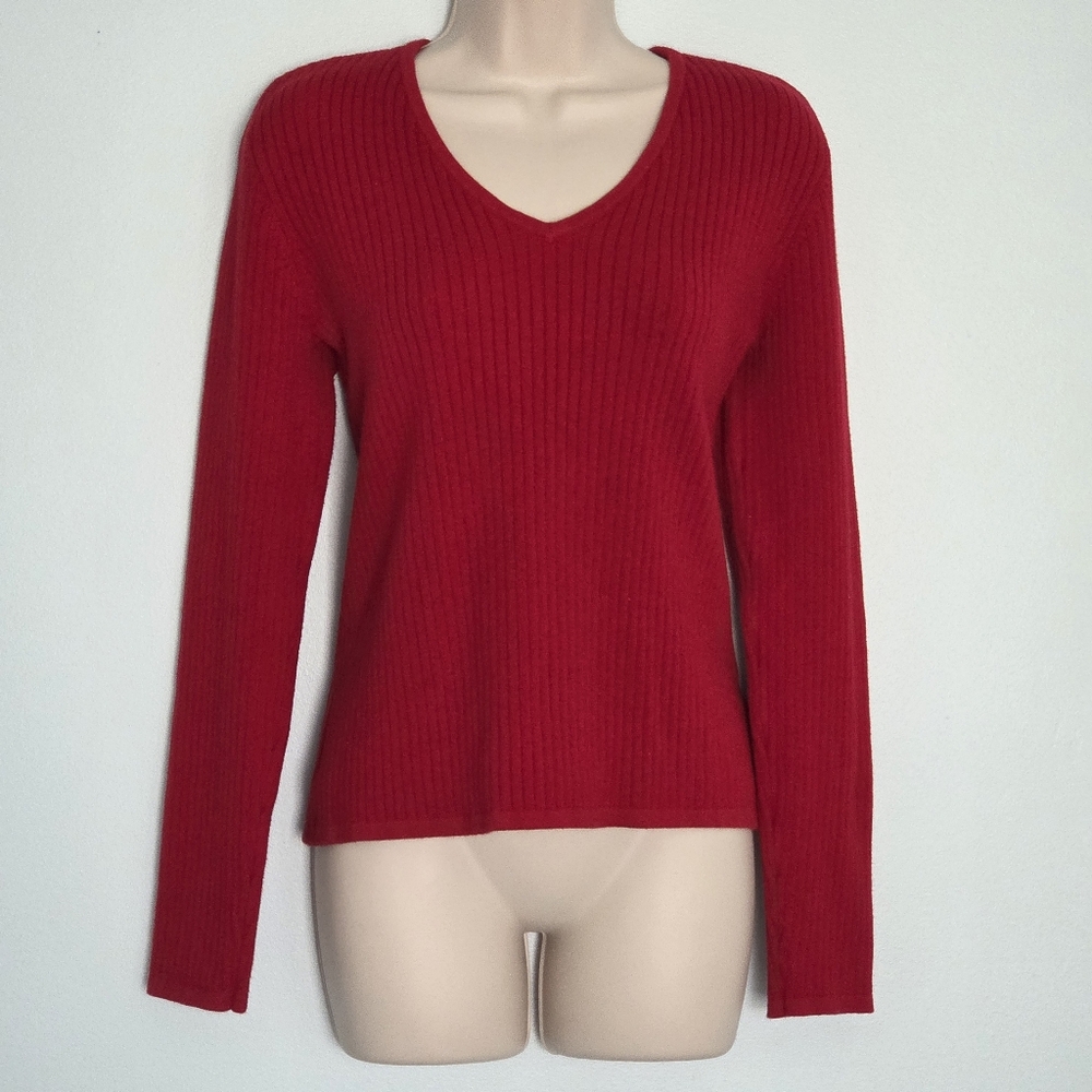 Vtg Caslon Red V-Neck Sweater